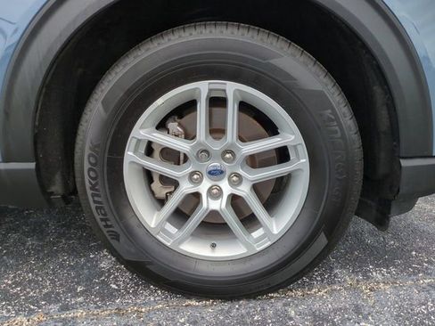 Certified 2025 Ford Explorer Active w/ Active Comfort Package RWD image 11