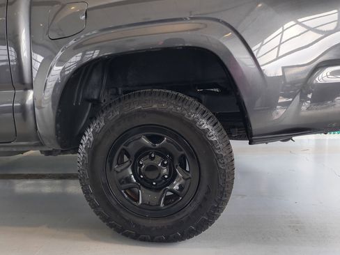 Used 2017 Toyota Tacoma SR w/ Tow Package image 23