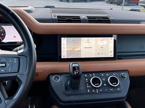 Used 2021 Land Rover Defender 110 X image 6