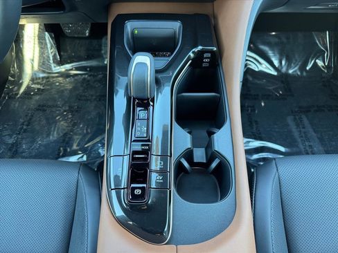 Certified 2026 Toyota Crown Limited w/ Advanced Technology Package image 13