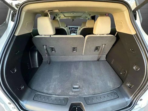 Used 2020 Buick Enclave Essence w/ Sound and Sites Package image 21
