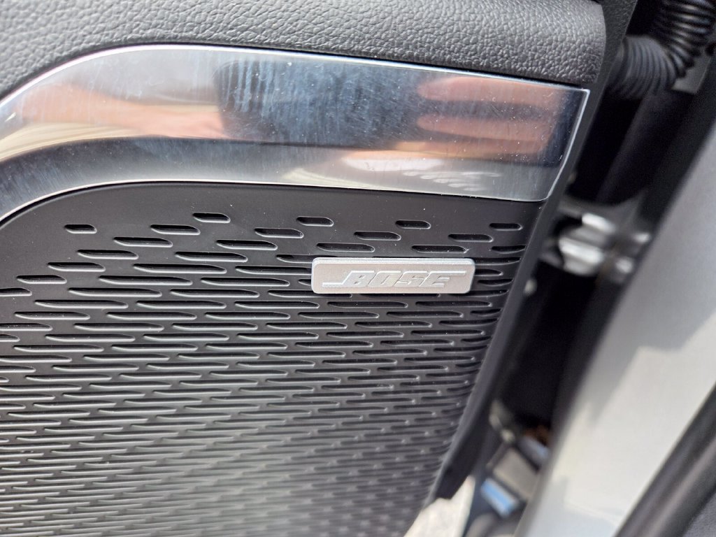 Used 2024 Chevrolet Traverse RS w/ LPO, Floor Liner Package FWD image 25