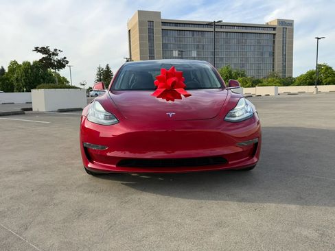 Used 2020 Tesla Model 3 Standard Range Plus RWD image 18