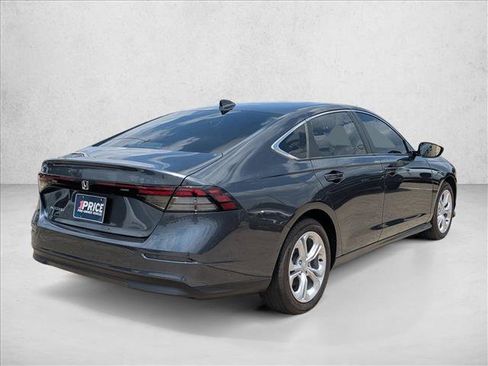 Used 2025 Honda Accord LX image 5