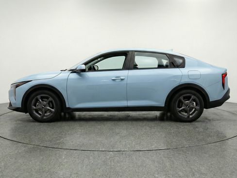 Used 2025 Kia K4 FWD image 5