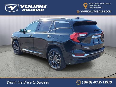 Used 2023 GMC Terrain Denali w/ Black Diamond Edition AWD/4WD image 4