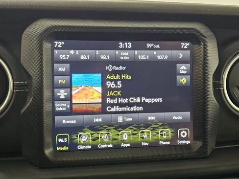 Used 2023 Jeep Wrangler Unlimited Sahara w/ Cold Weather Group AWD/4WD image 28