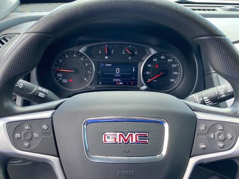 Certified 2024 GMC Terrain SLE FWD image 9