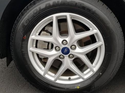 Used 2021 Ford Edge SEL w/ Convenience Package image 27