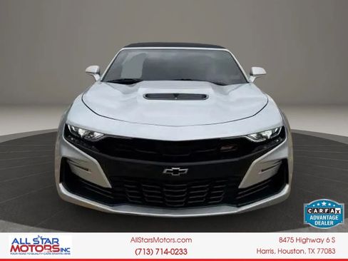 Used 2019 Chevrolet Camaro SS RWD image 2