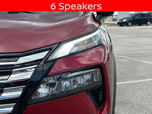 Used 2024 Nissan Rogue SV w/ SV Premium Package FWD image 12
