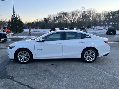 Used 2018 Chevrolet Malibu Premier w/ Driver Confidence Package image 25