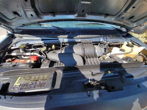 Used 2014 Ford E-350 and Econoline 350 Super Duty w/ Insulation Package image 10