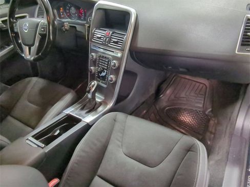 Used 2015 Volvo XC60 T5 image 24