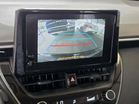 Used 2024 Toyota Corolla LE FWD image 12