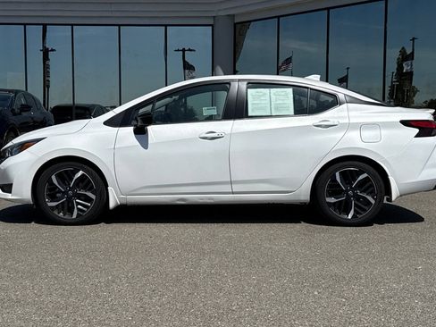 Certified 2025 Nissan Versa SR w/ Trunk Package FWD image 9