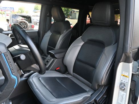 Used 2024 Ford Bronco Black Diamond AWD/4WD image 16