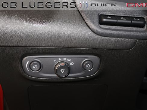 Certified 2021 Buick Encore GX Essence w/ Advanced Technology Package AWD/4WD image 26