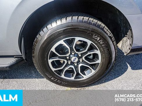 Used 2024 Ford Expedition XLT RWD image 16