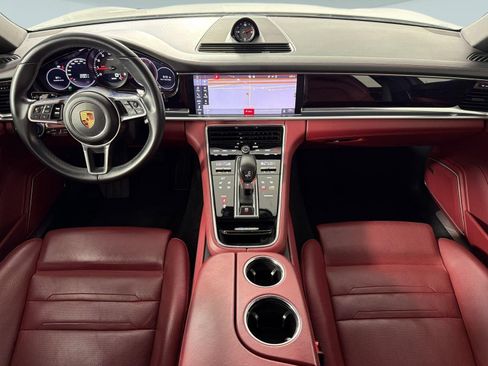 Certified 2019 Porsche Panamera image 16