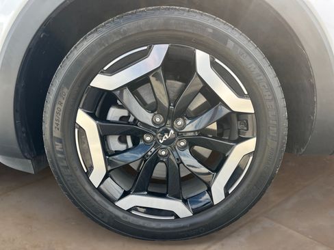 Used 2023 Kia Telluride EX w/ EX Captain's Chair Package AWD/4WD image 24
