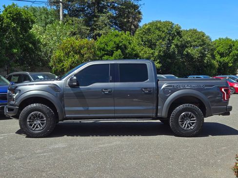 Used 2019 Ford F150 Raptor w/ Equipment Group 802A Luxury image 8