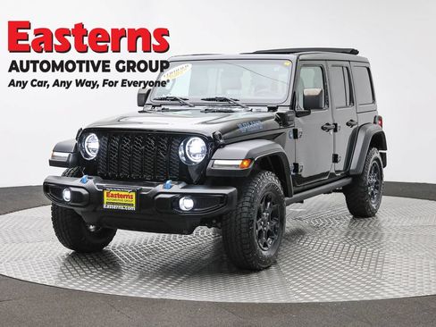 Used 2023 Jeep Wrangler Unlimited w/ Sun & Screen Package AWD/4WD image 1