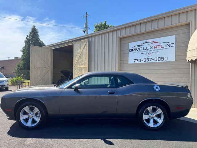 Used 2023 Dodge Challenger SXT RWD image 4