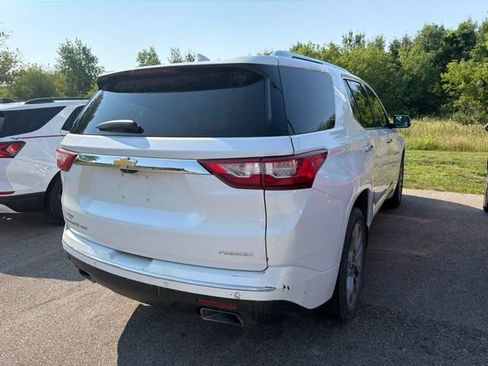 Used 2021 Chevrolet Traverse Premier AWD/4WD image 10