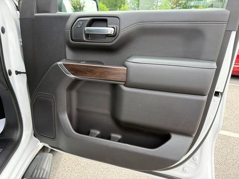Used 2022 GMC Sierra 1500 SLT RWD image 14