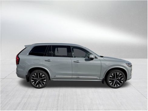 New 2026 Volvo XC90 B6 Plus w/ Protection Package Premier image 2