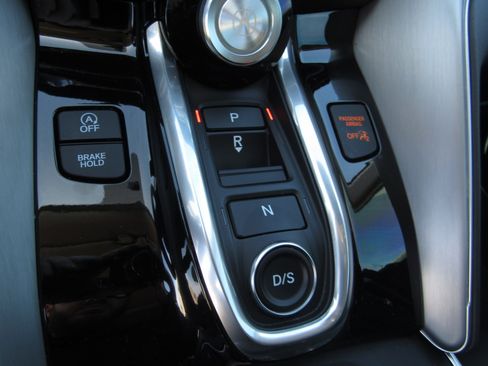 Certified 2025 Acura TLX w/ Technology Package image 20