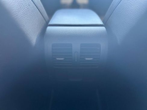 Used 2012 Volkswagen CC Sport FWD image 65