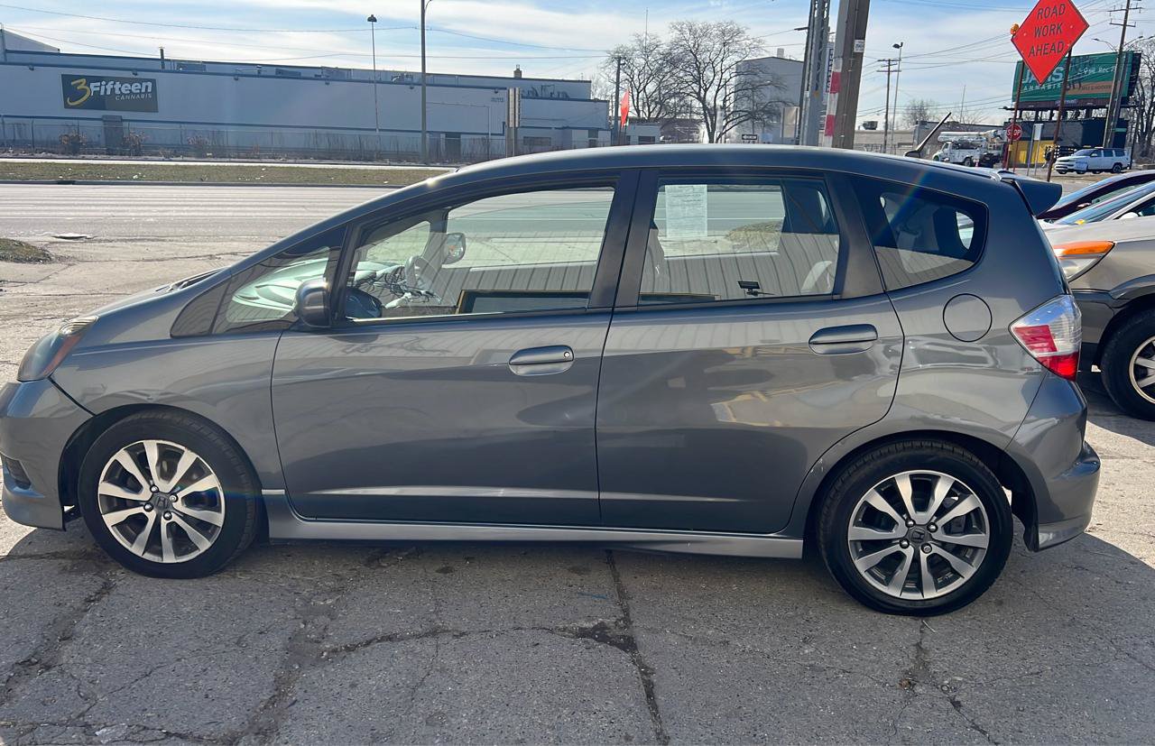 Used 2013 Honda Fit Sport image 7