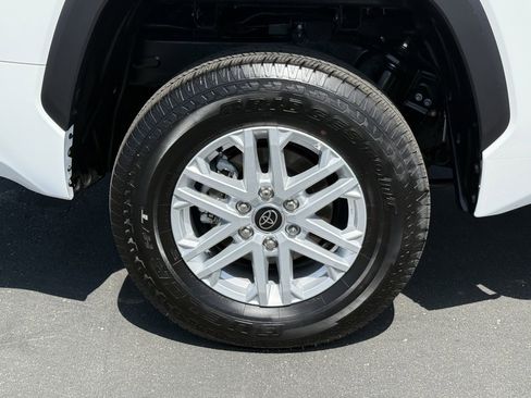 Used 2024 Toyota Tundra SR5 w/ SR5 Convenience Package image 14