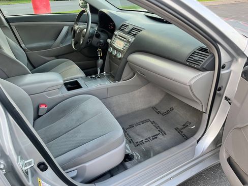 Used 2008 Toyota Camry LE FWD image 27