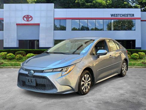 Used 2021 Toyota Corolla LE w/ Carpet Mat Package (TMS) image 8