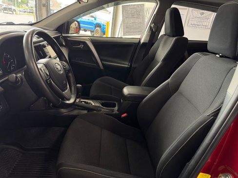 Used 2017 Toyota RAV4 XLE w/ Plus Special Value Package AWD/4WD image 8