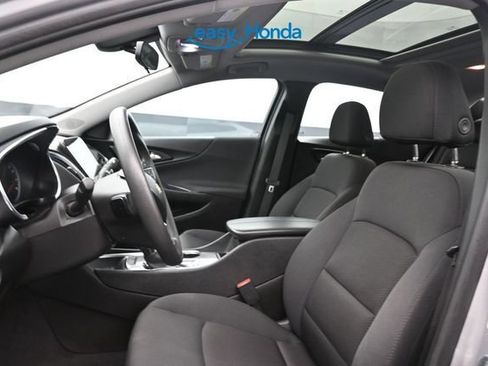 Used 2021 Chevrolet Malibu LT FWD image 15