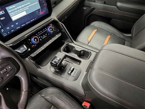 Used 2023 GMC Sierra 1500 AT4 w/ AT4 Premium Package image 23