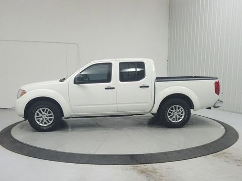Used 2019 Nissan Frontier SV w/ Value Truck Package RWD image 4