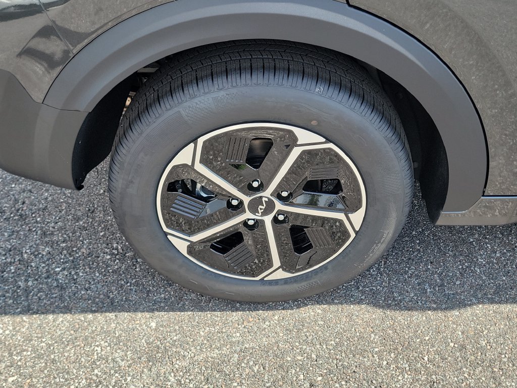 New 2026 Kia Niro LX FWD image 34