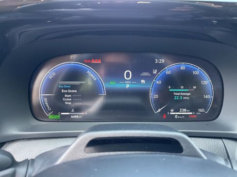 Used 2025 Toyota Crown Platinum image 9