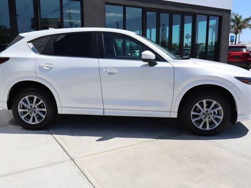 Used 2025 MAZDA CX-5 AWD 2.5 S w/ Preferred Package image 2