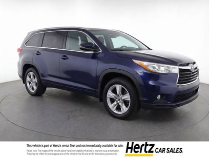 Used 2025 Toyota Highlander LE