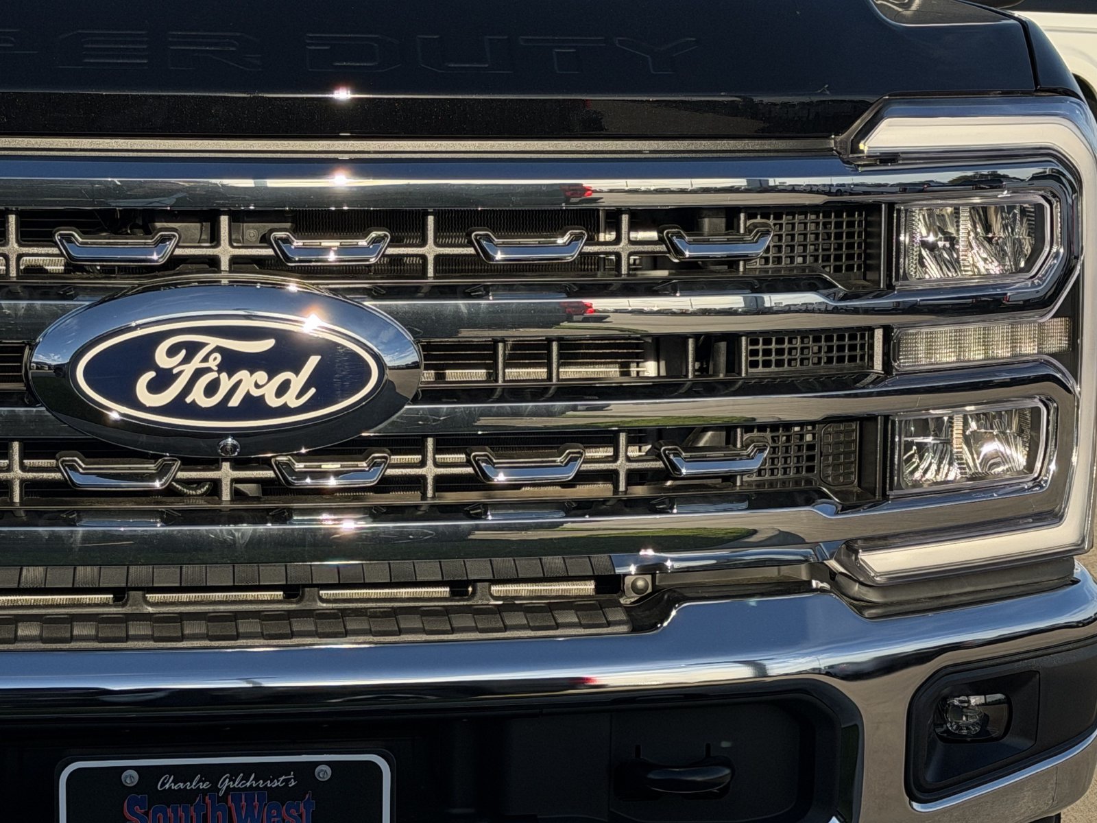 New 2027 Ford F250 XLT w/ XLT Premium Package AWD/4WD image 7