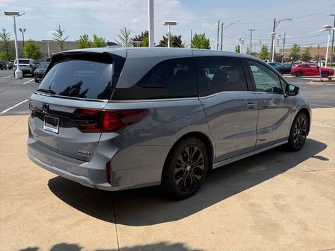 Certified 2025 Honda Odyssey Sport-L image 5
