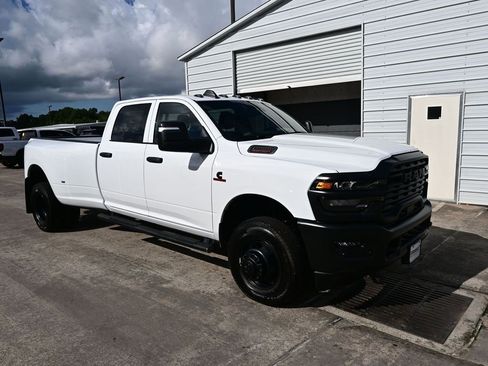New 2026 RAM 3500 Tradesman image 23