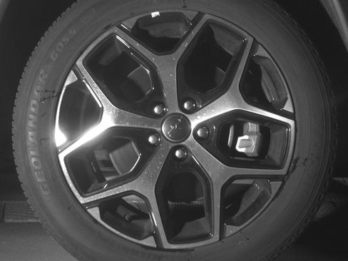 Used 2025 Jeep Compass Limited image 13