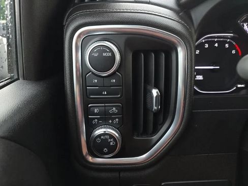 Used 2022 GMC Sierra 2500 SLE w/ SLE Value Package; AWD/4WD image 24